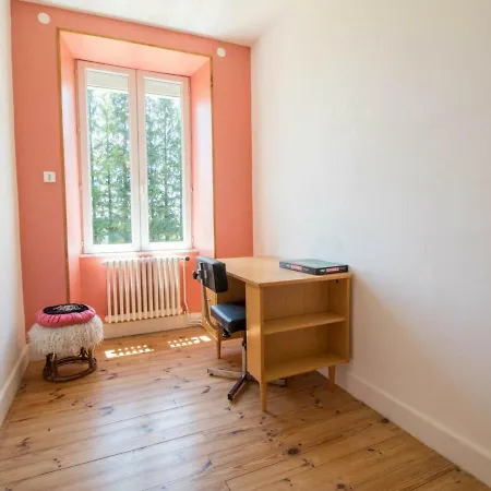Casa vacanze Avèze, 5 Pièces, 6 Personnes - Fr-1-630-155 Aveze (Puy-de-Dome)